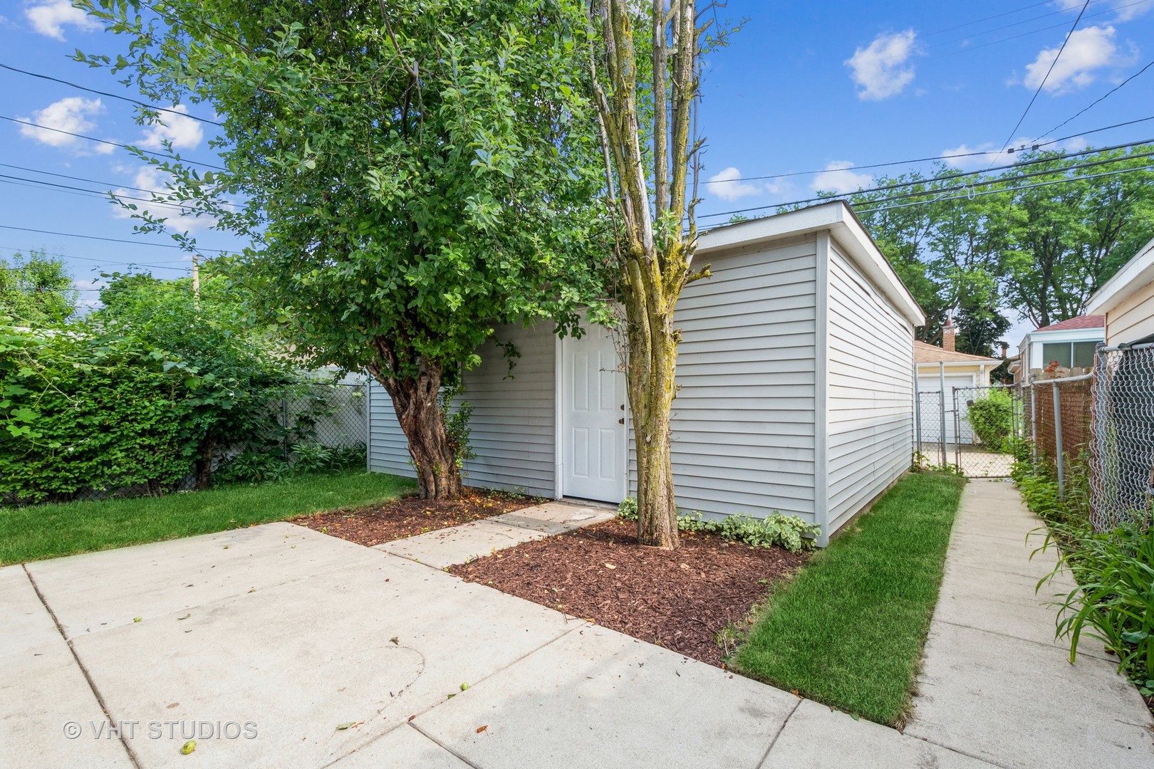 3115 W Birchwood Avenue, Chicago, IL 60645 (Off Market NYStateMLS