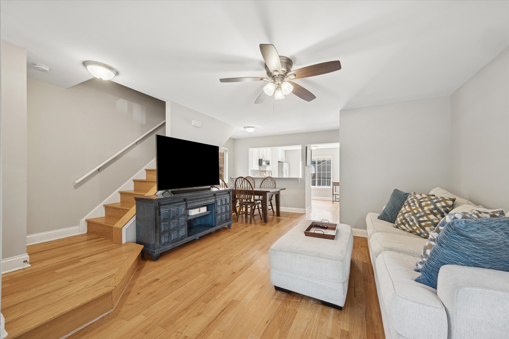 3409 S Indiana Avenue, Chicago, IL 60616 (For Sale NYStateMLS Listing ...