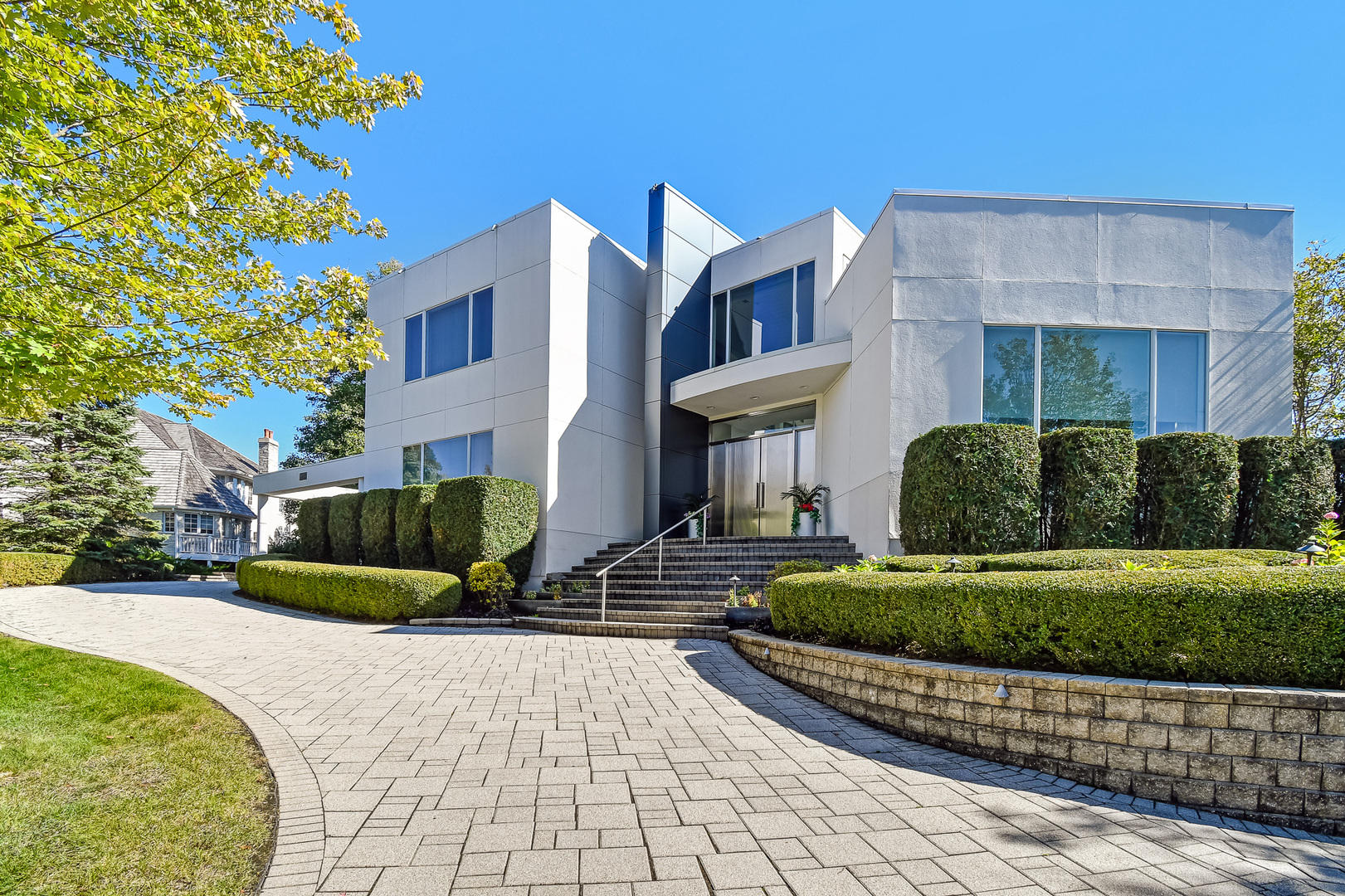 9233 Falling Waters Drive W, Burr Ridge, IL 60527 (For Sale NYStateMLS ...