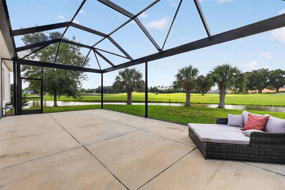 30308 Island Club Drive, Tavares, FL 32778