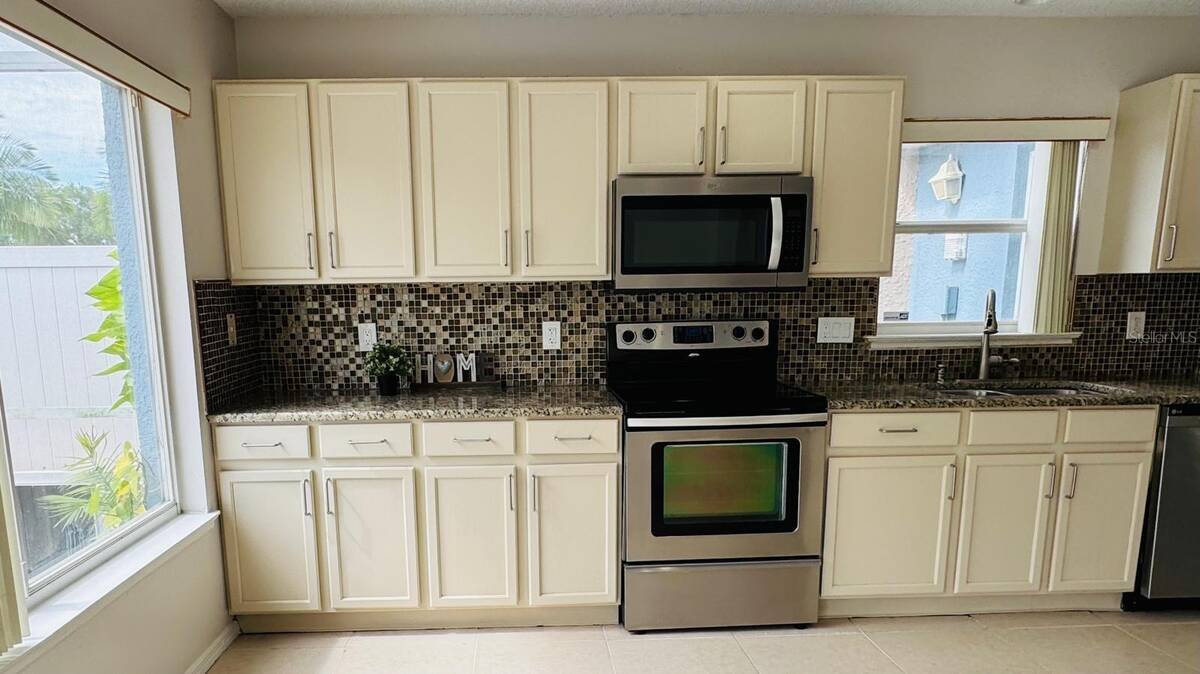 1203 Sandestin Way, Orlando, FL 32824
