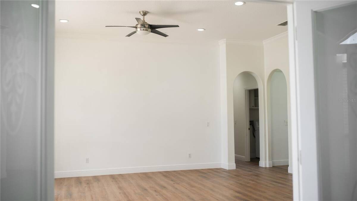 3851 Hunters Isle Drive, Orlando, FL 32837