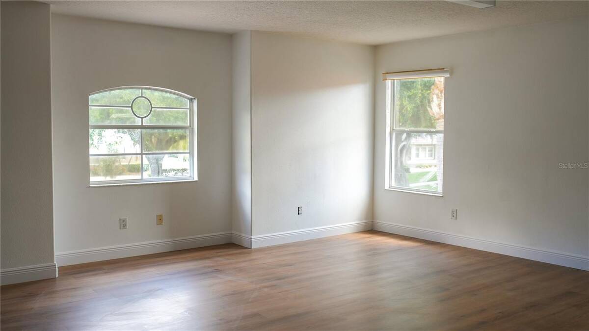 3851 Hunters Isle Drive, Orlando, FL 32837