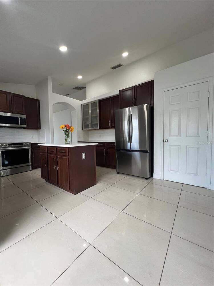 3244 Herons Point Circle, Kissimmee, FL 34741