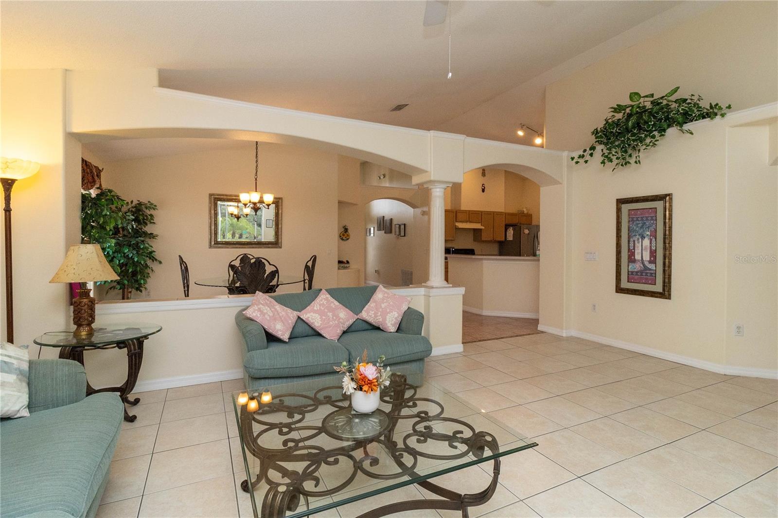 4626 Eagle Peak Drive, Kissimmee, FL 34746