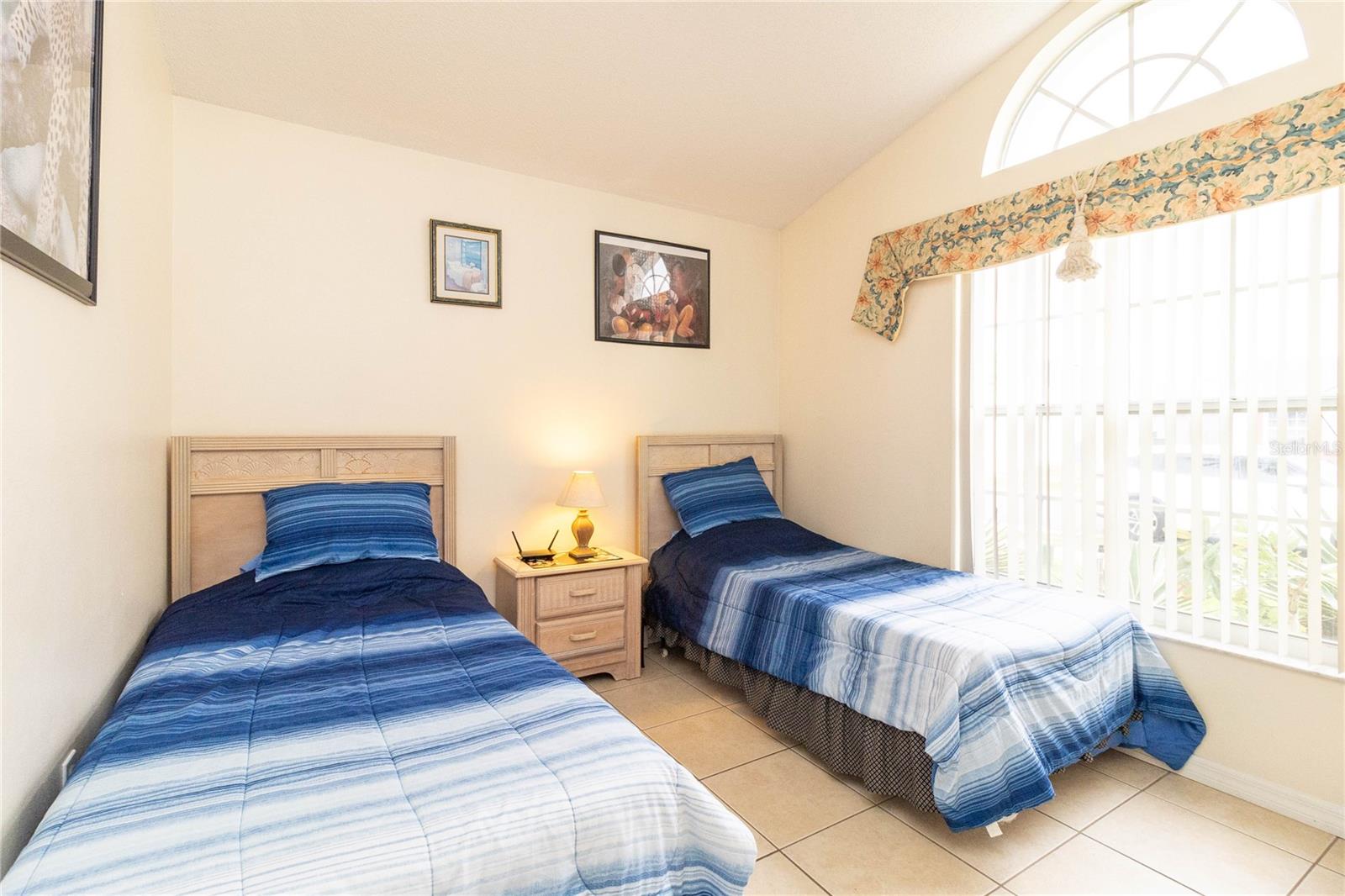 4626 Eagle Peak Drive, Kissimmee, FL 34746