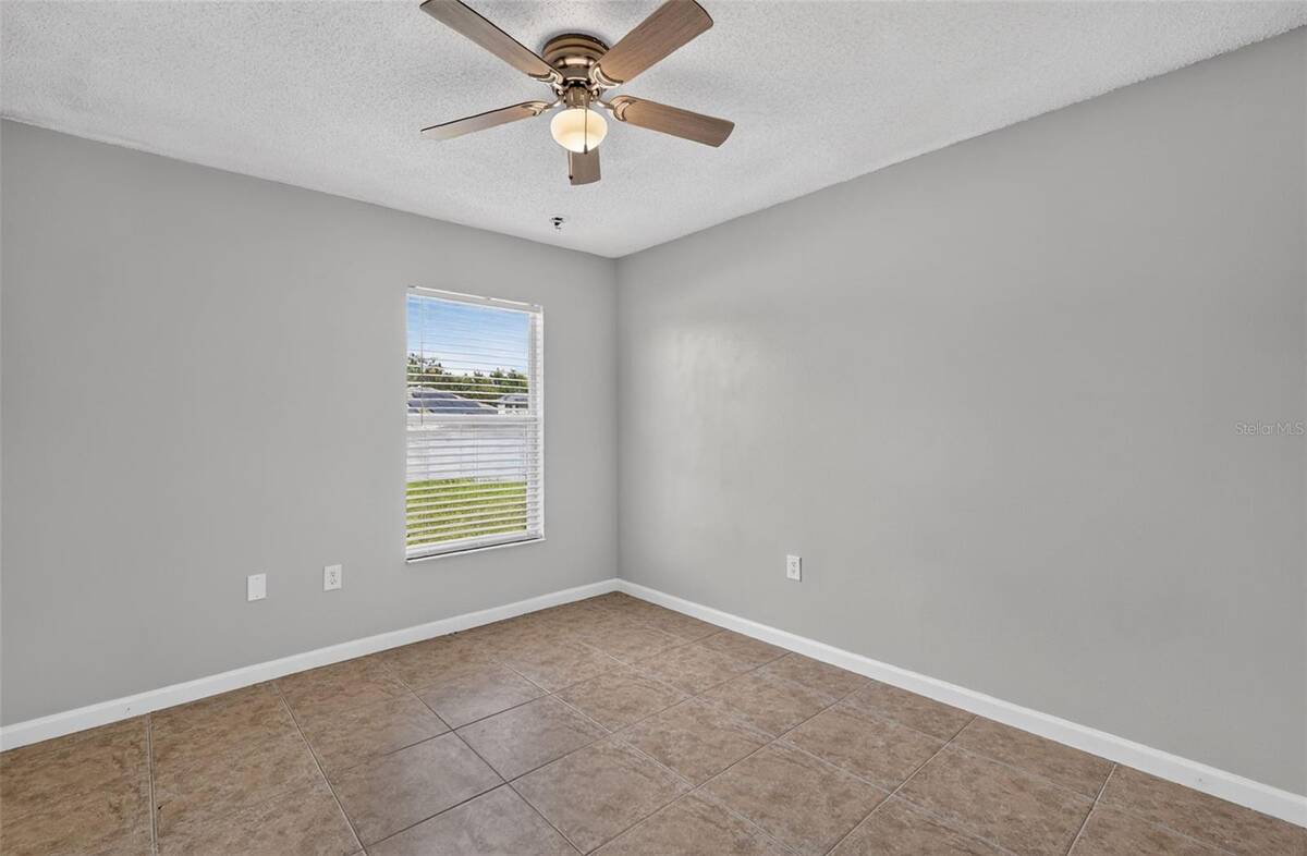 2225 Sandridge Circle, Eustis, FL 32726