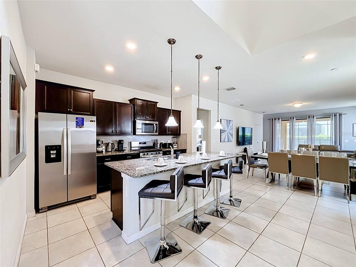 5485 Misty Oak Circle, Davenport, FL 33837