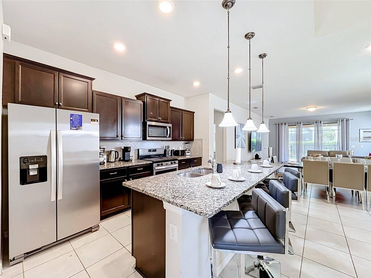 5485 Misty Oak Circle, Davenport, FL 33837