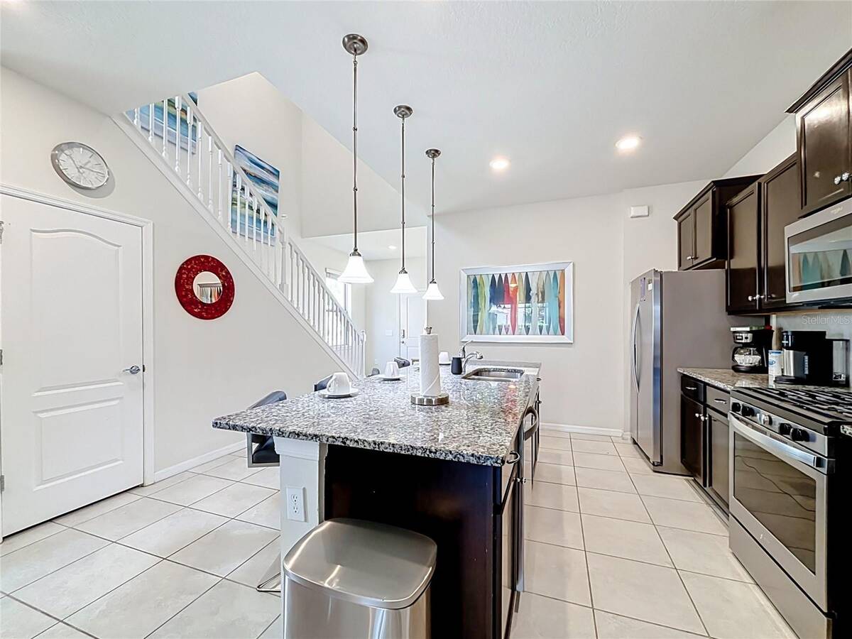 5485 Misty Oak Circle, Davenport, FL 33837