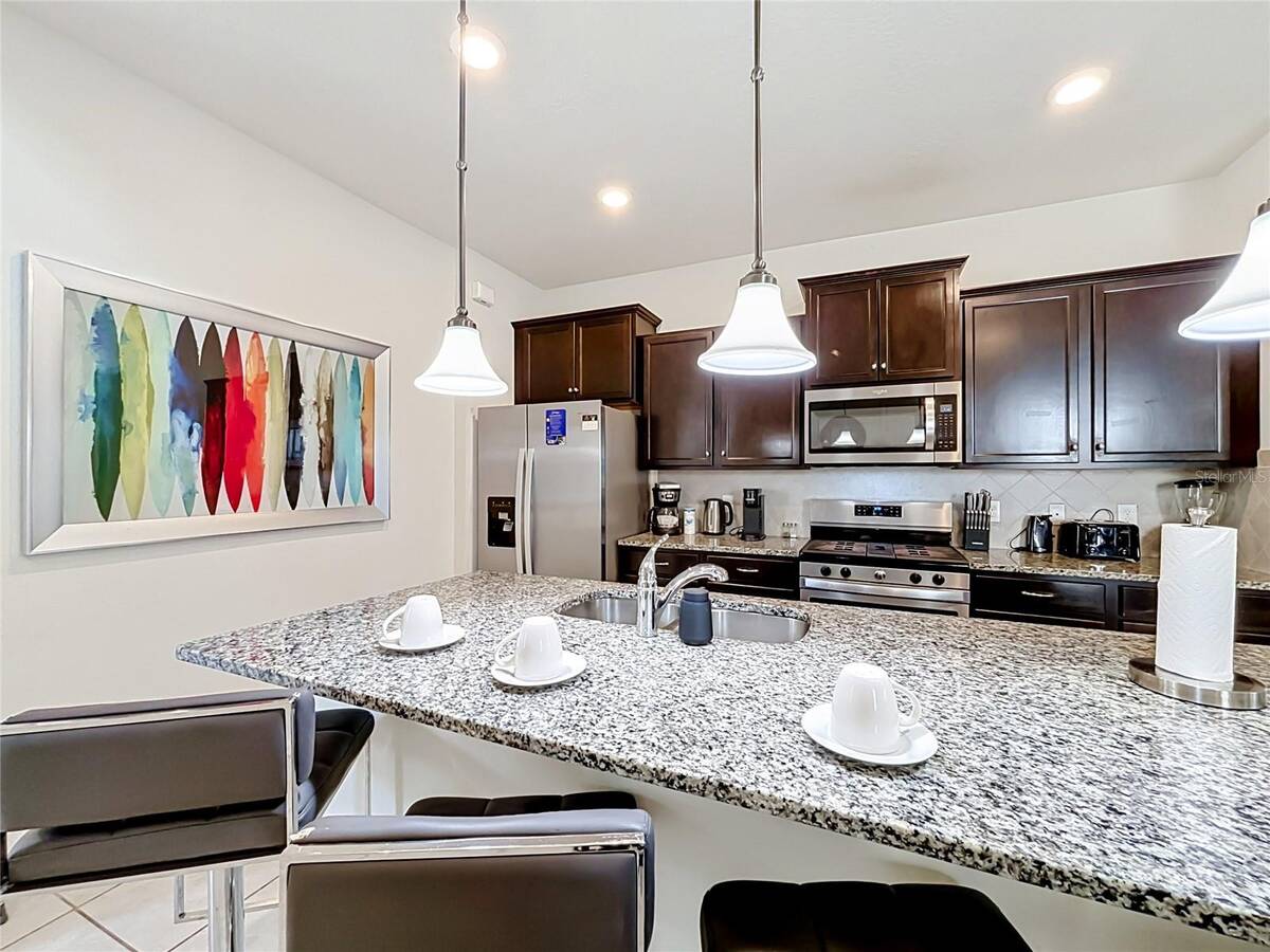 5485 Misty Oak Circle, Davenport, FL 33837