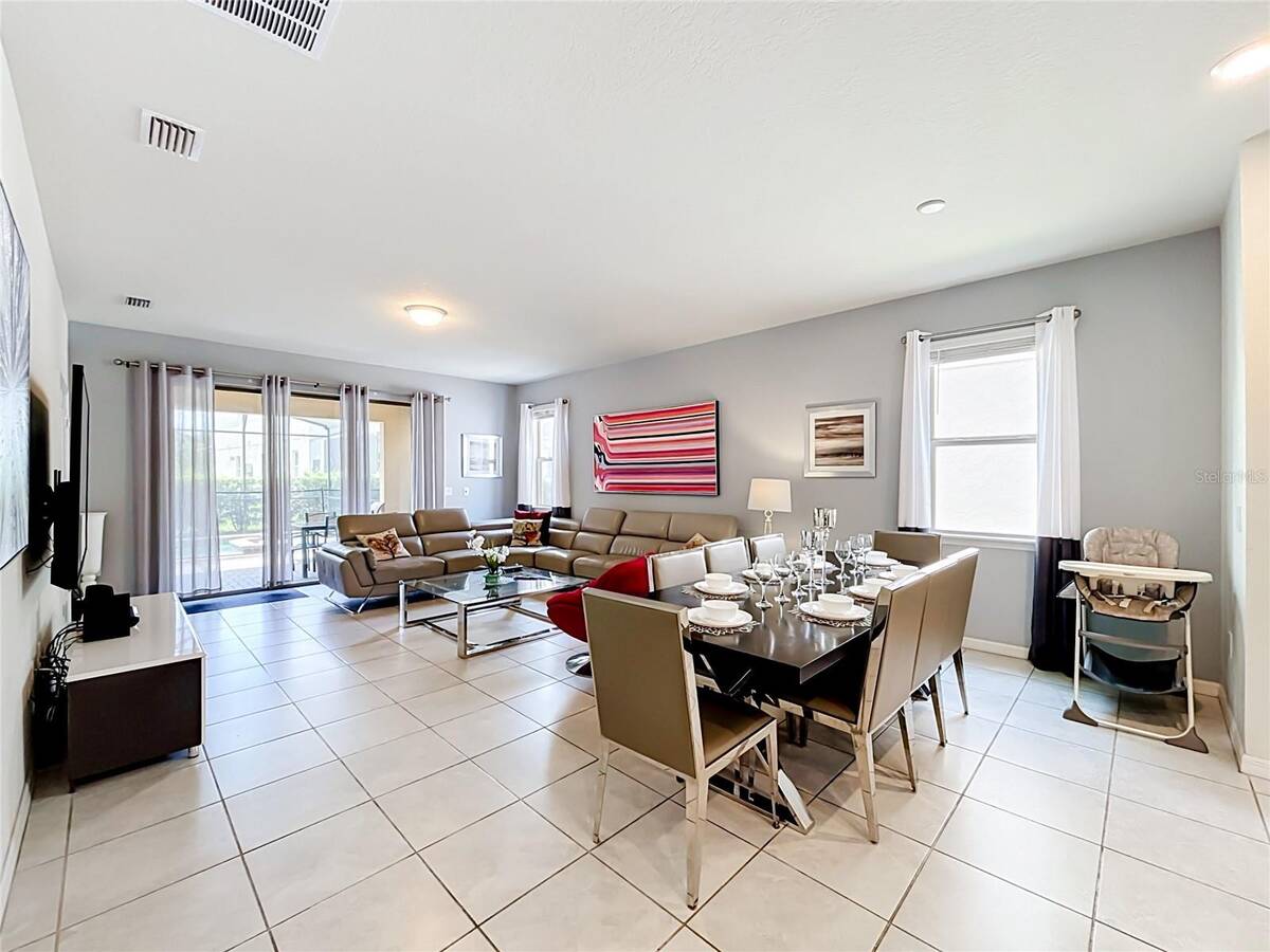 5485 Misty Oak Circle, Davenport, FL 33837