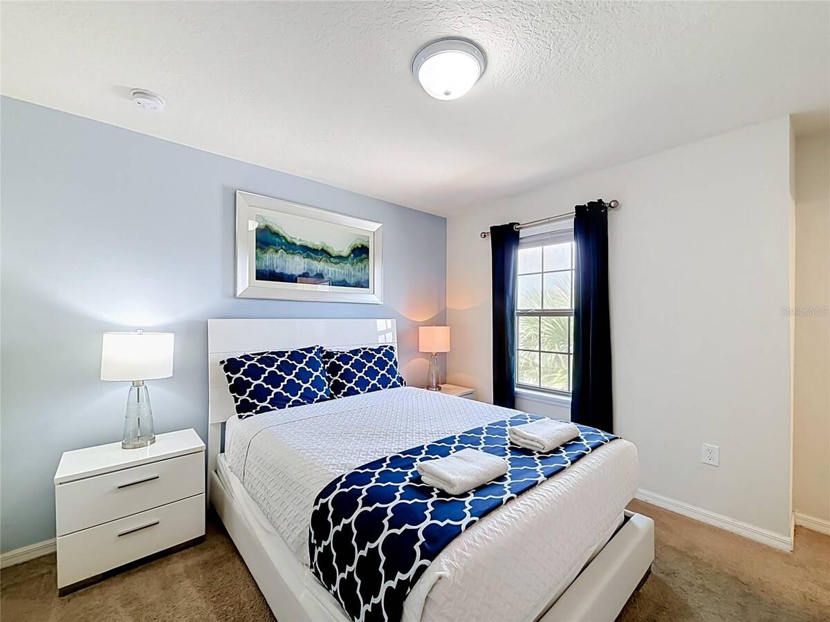 5485 Misty Oak Circle, Davenport, FL 33837