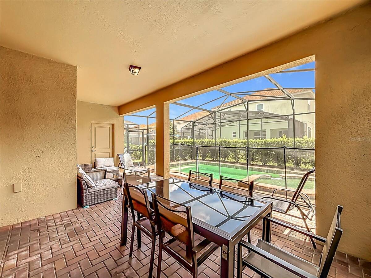 5485 Misty Oak Circle, Davenport, FL 33837