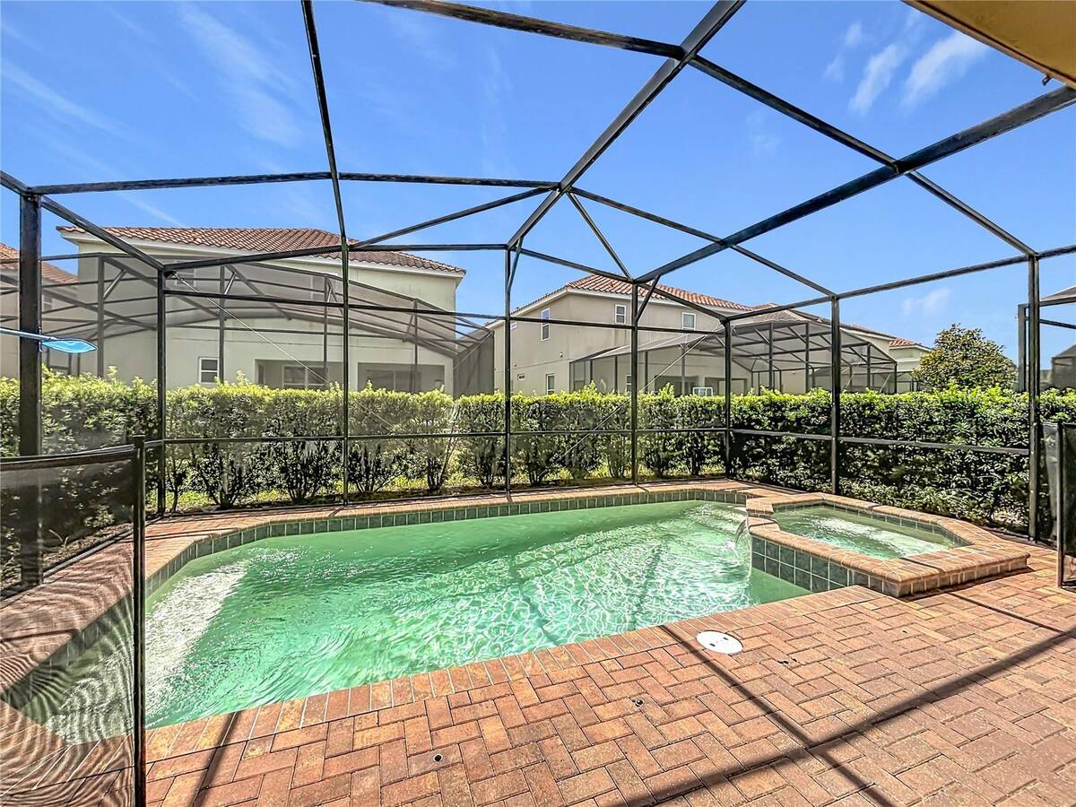 5485 Misty Oak Circle, Davenport, FL 33837