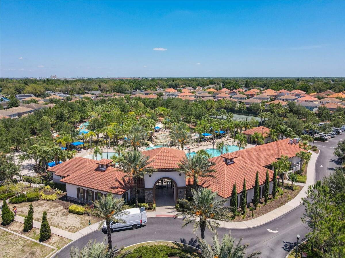5485 Misty Oak Circle, Davenport, FL 33837