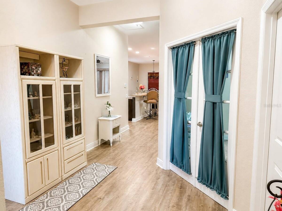 5011 Belted Kingfisher Drive, Oxford, FL 34484