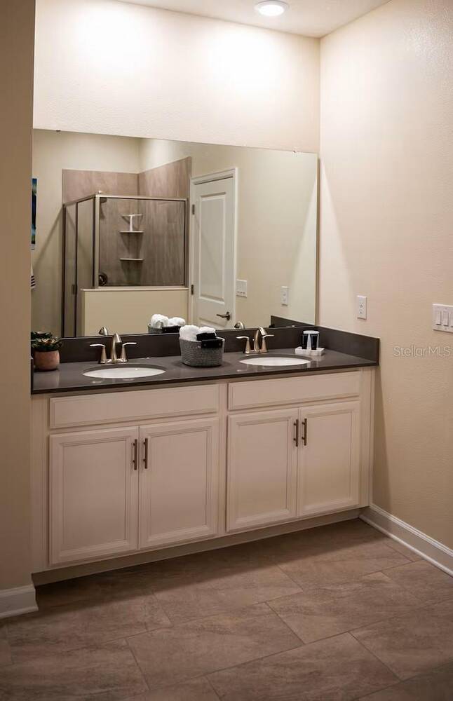 2860 Bookmark Drive, Kissimmee, FL 34746