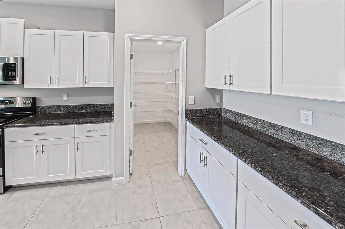 5699 Sw 92nd Place, Ocala, FL 34476