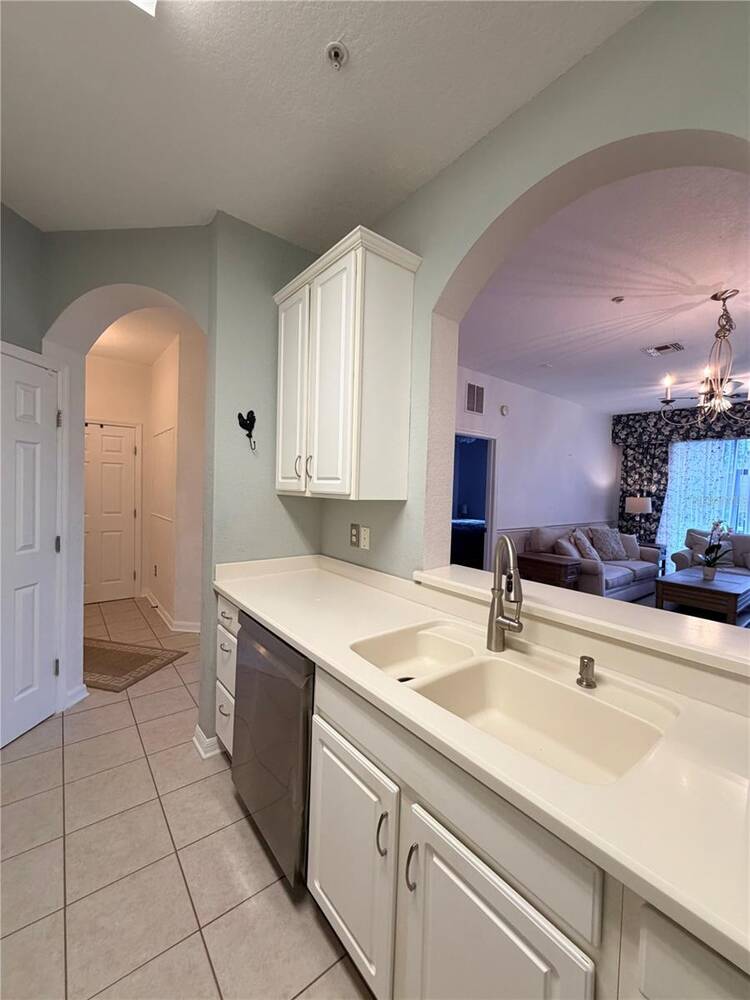 8300 Portofino Drive, #102, Davenport, FL 33896