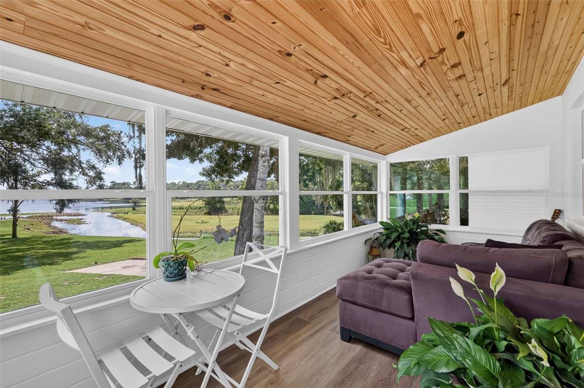 13462 Se 108th Court Road, Ocklawaha, FL 32179