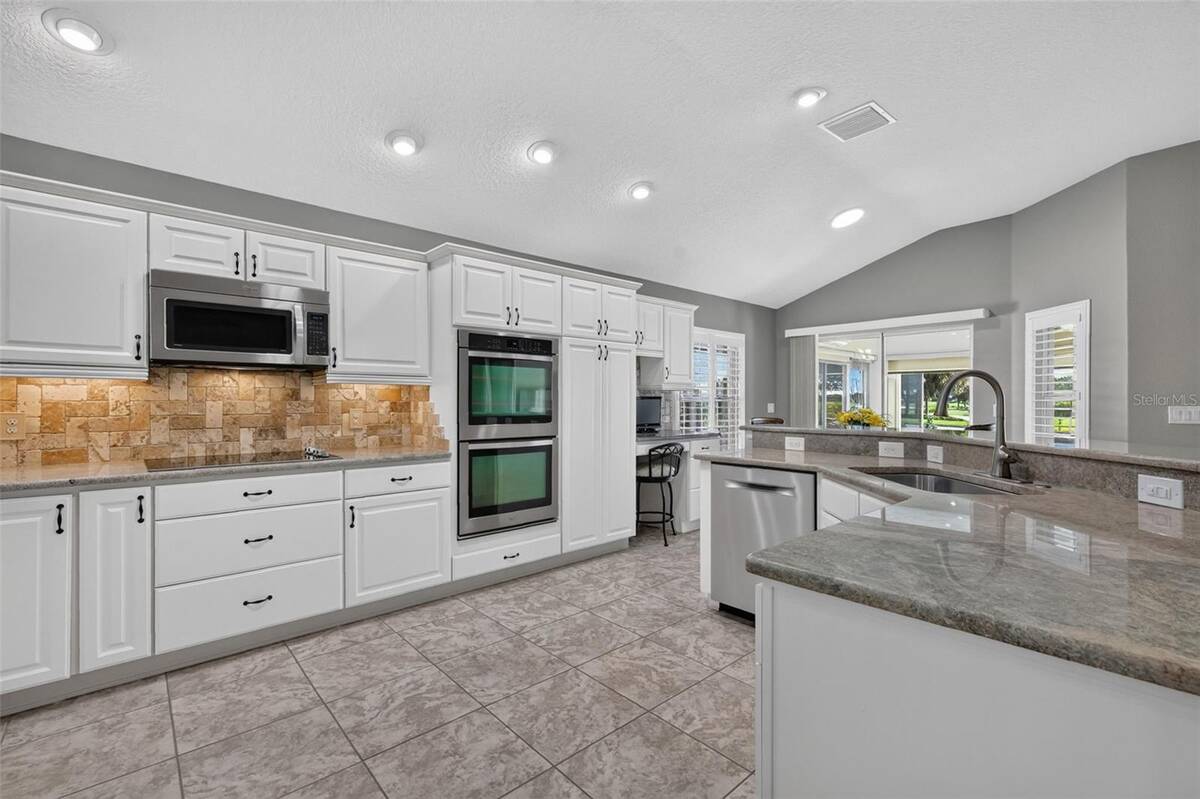 3323 Kelvington Road, The Villages, FL 32163