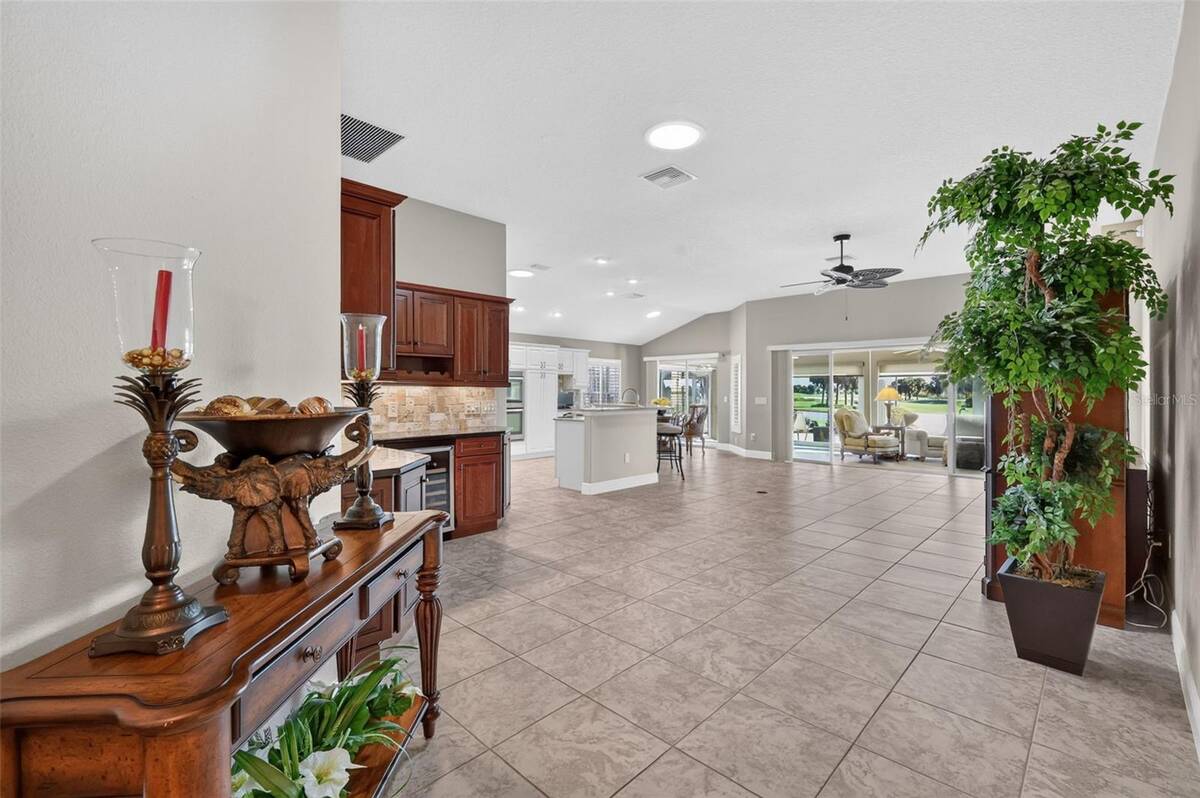 3323 Kelvington Road, The Villages, FL 32163