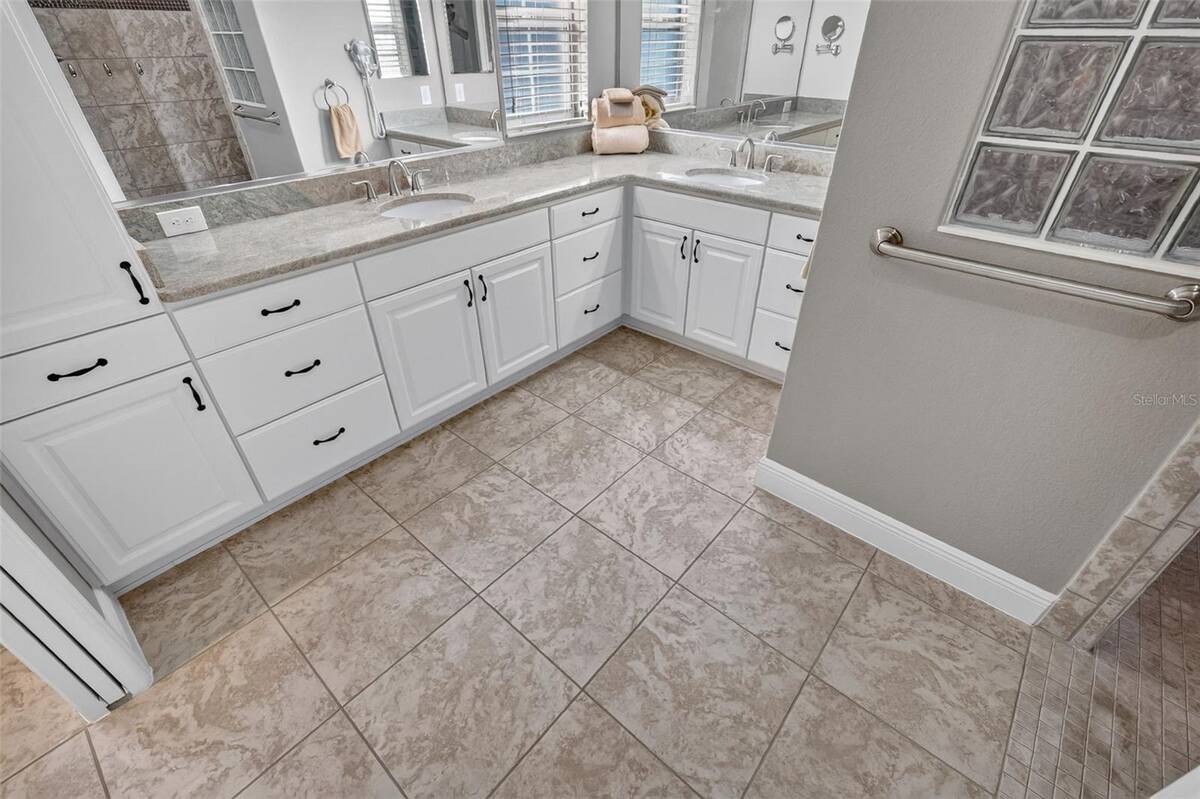 3323 Kelvington Road, The Villages, FL 32163