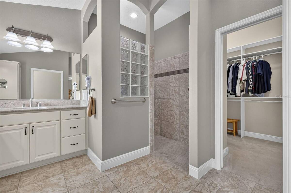 3323 Kelvington Road, The Villages, FL 32163