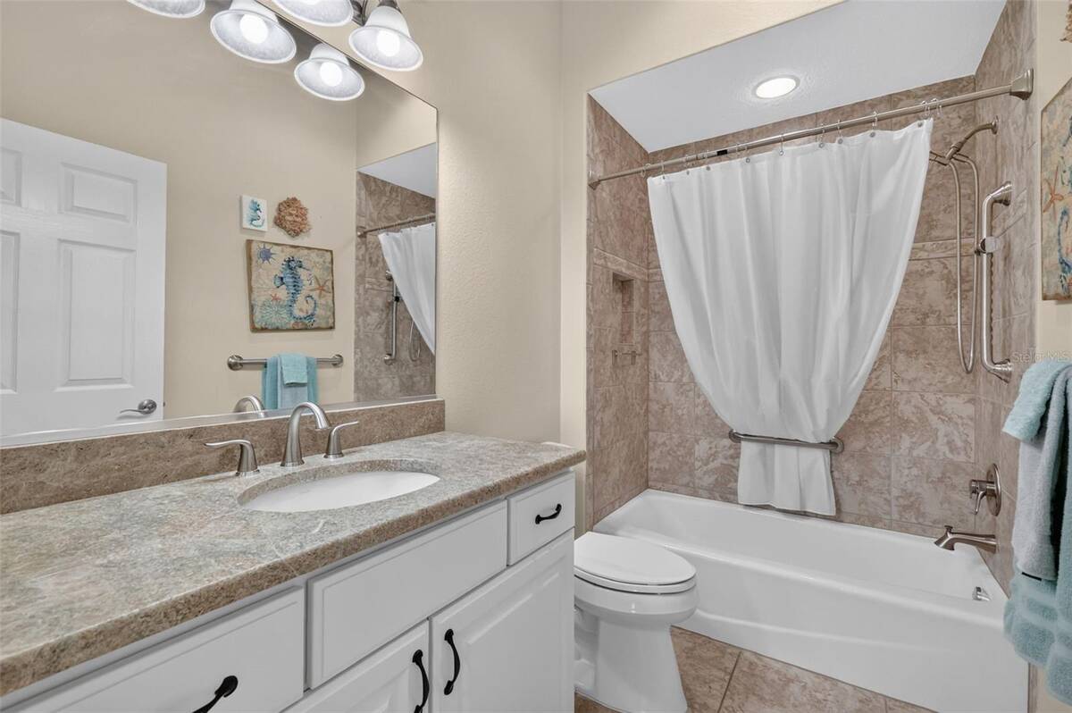 3323 Kelvington Road, The Villages, FL 32163