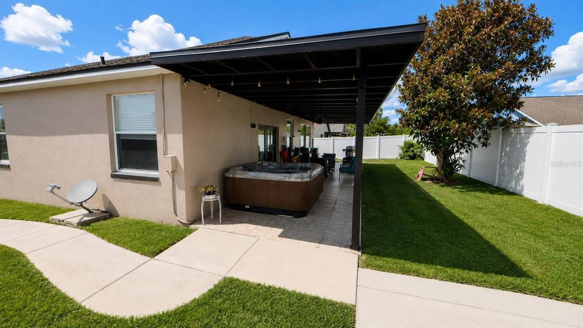 8703 Fort Shea Avenue, Orlando, FL 32822