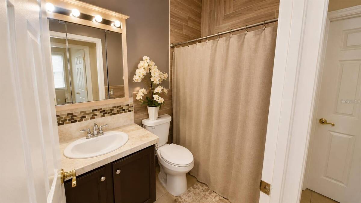 8703 Fort Shea Avenue, Orlando, FL 32822