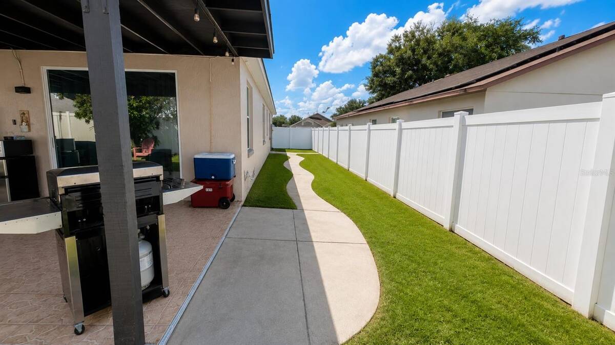 8703 Fort Shea Avenue, Orlando, FL 32822