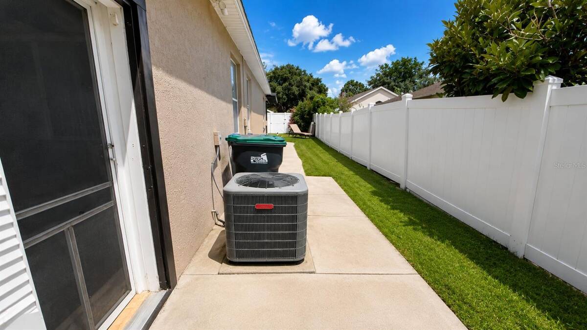 8703 Fort Shea Avenue, Orlando, FL 32822