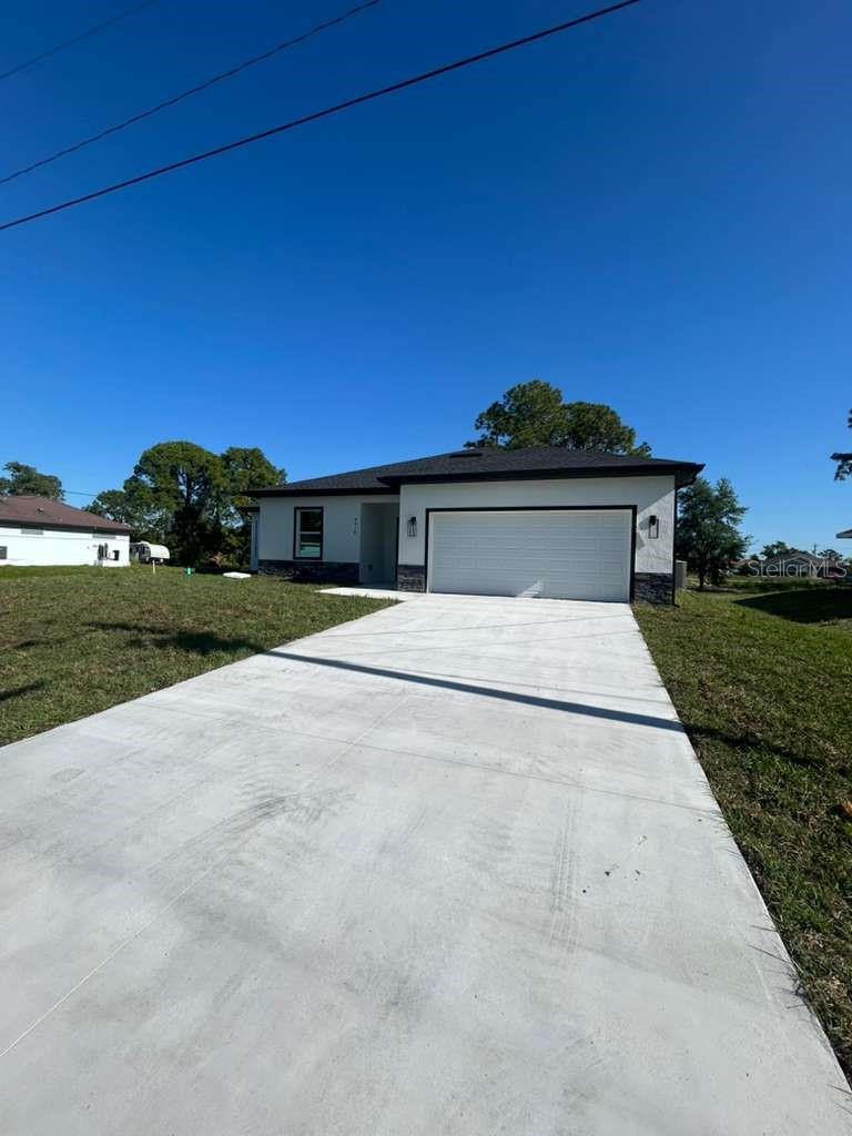 4018 3rd Street W, Lehigh Acres, FL, 33971
