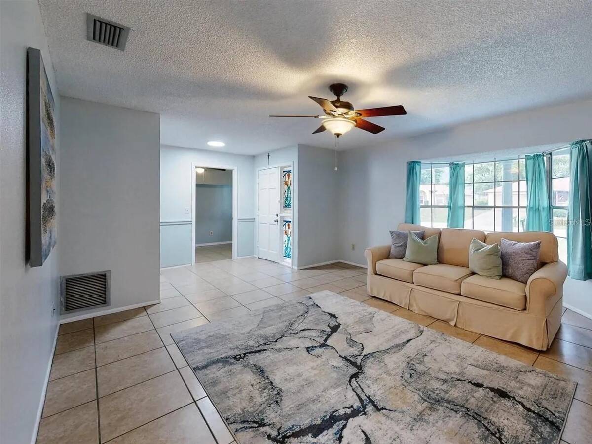 1836 Plumtree Drive, Deltona, FL 32725
