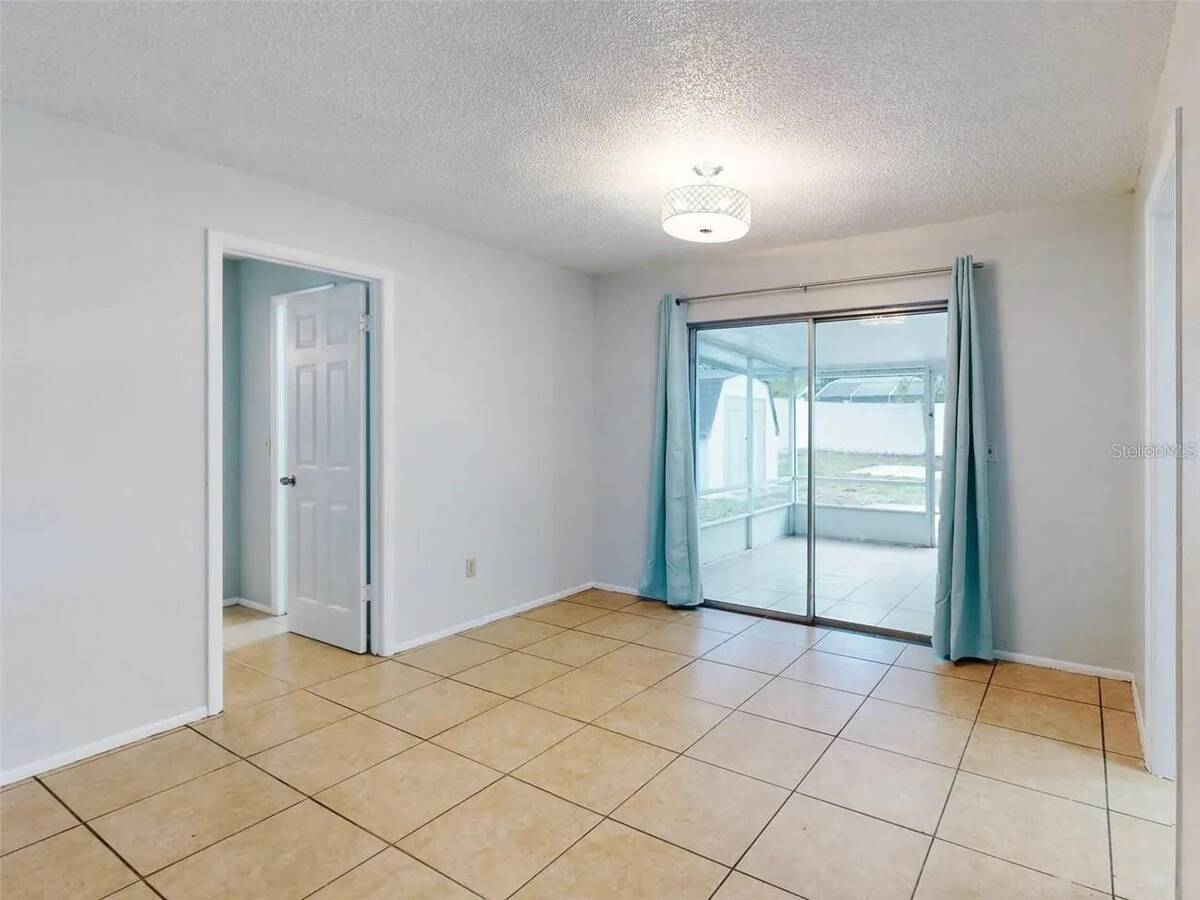 1836 Plumtree Drive, Deltona, FL 32725