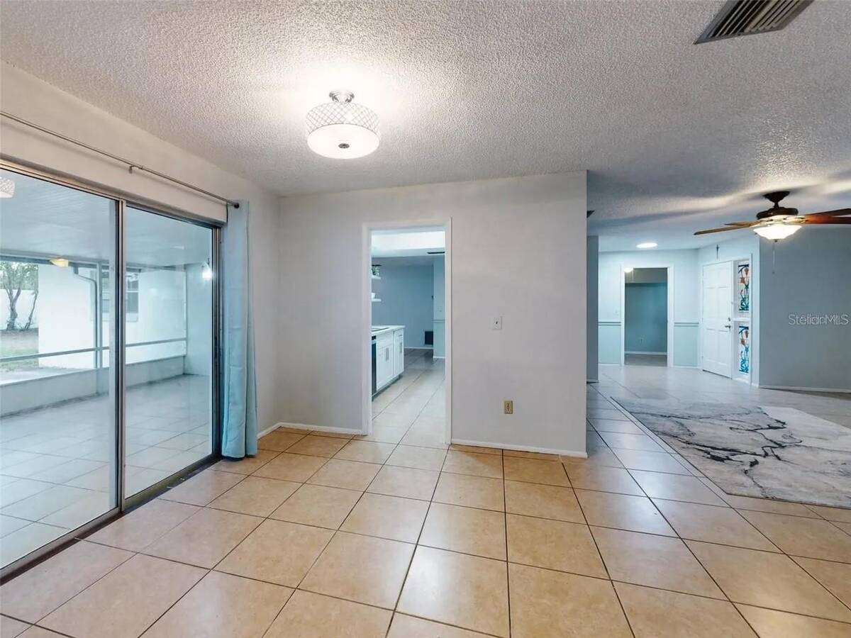 1836 Plumtree Drive, Deltona, FL 32725