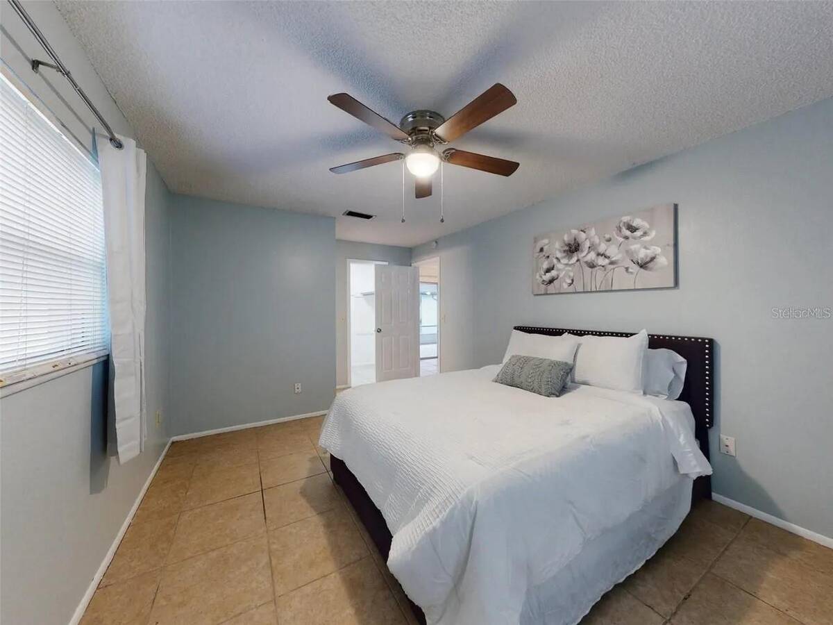 1836 Plumtree Drive, Deltona, FL 32725