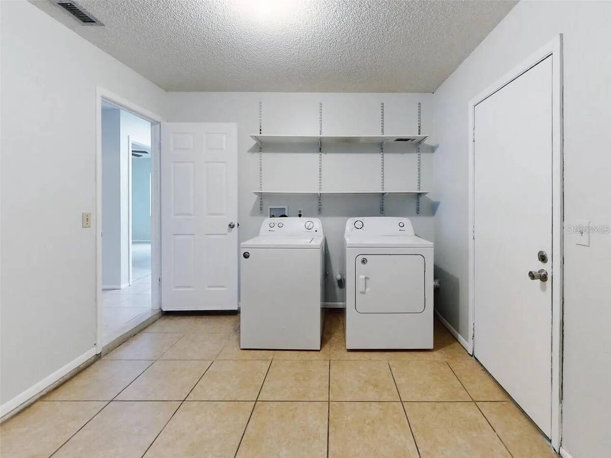 1836 Plumtree Drive, Deltona, FL 32725