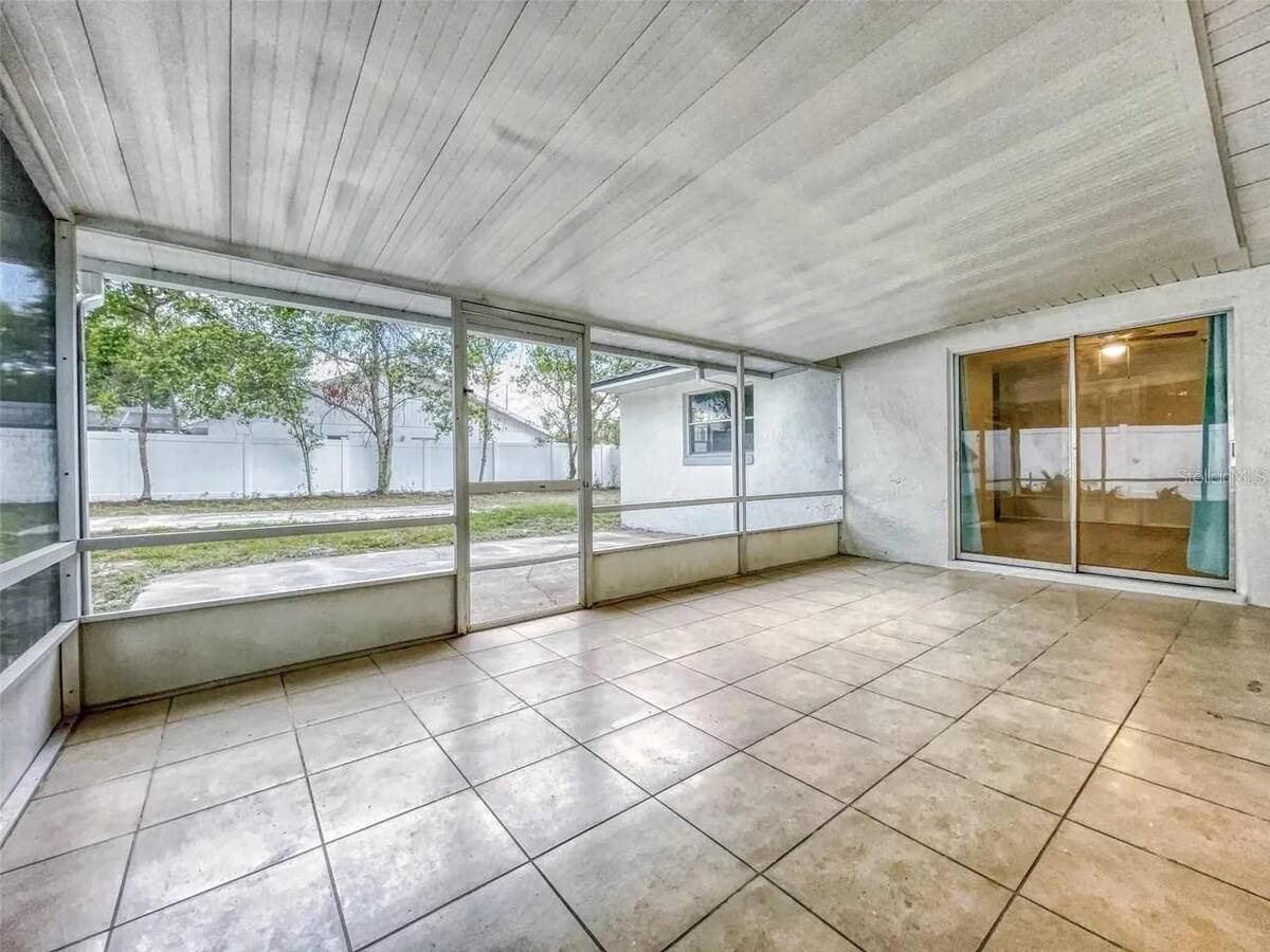 1836 Plumtree Drive, Deltona, FL 32725