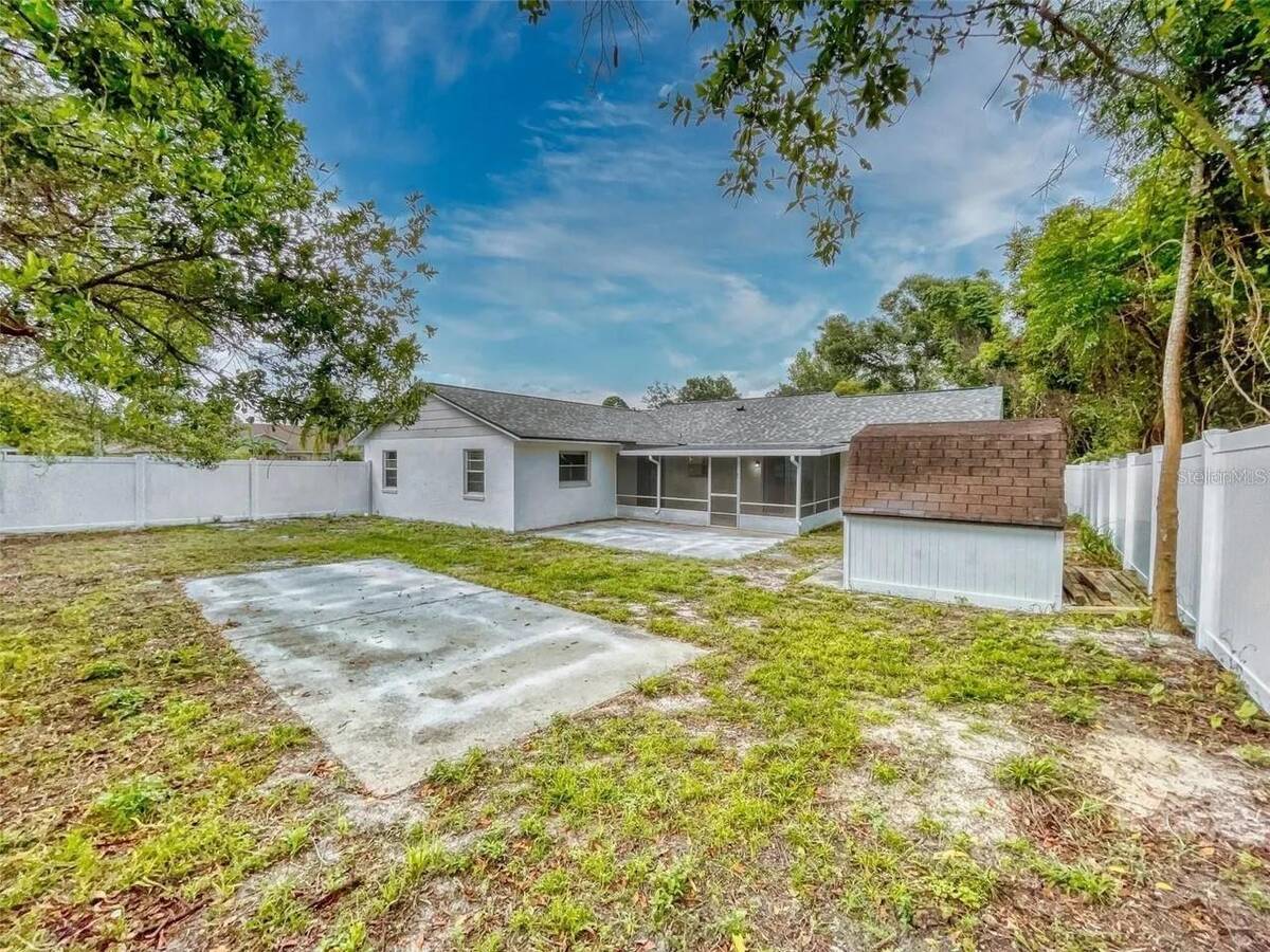 1836 Plumtree Drive, Deltona, FL 32725