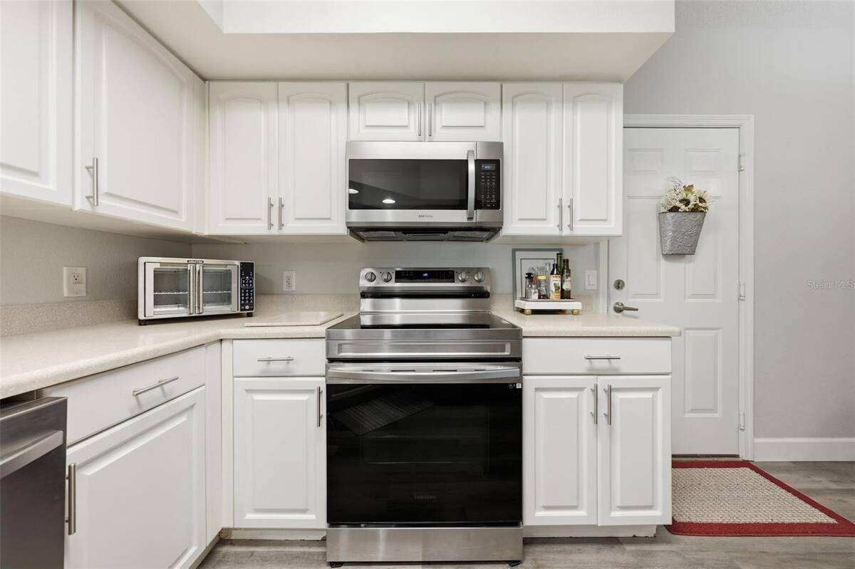 5418 Compass Point, Oxford, FL 34484