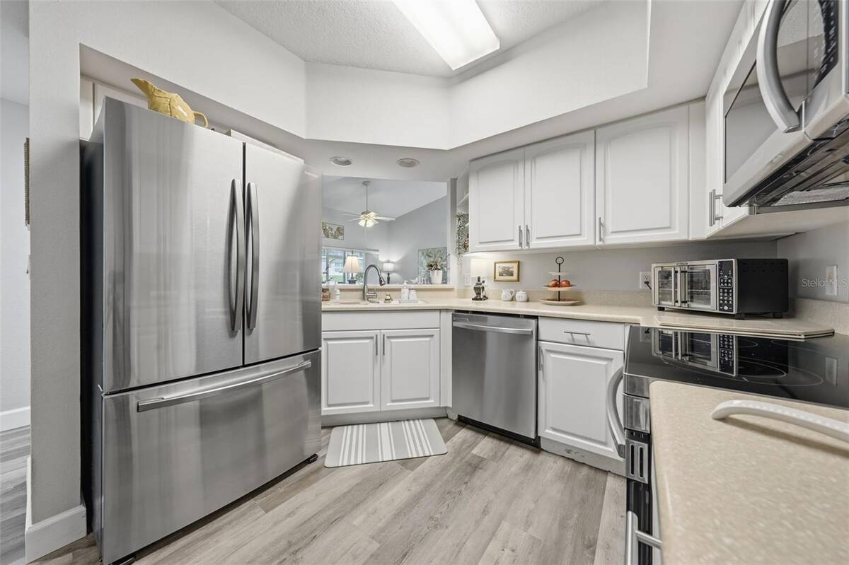 5418 Compass Point, Oxford, FL 34484