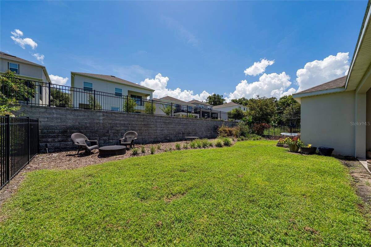 1211 Dora Parc Lane, Mount Dora, FL 32757
