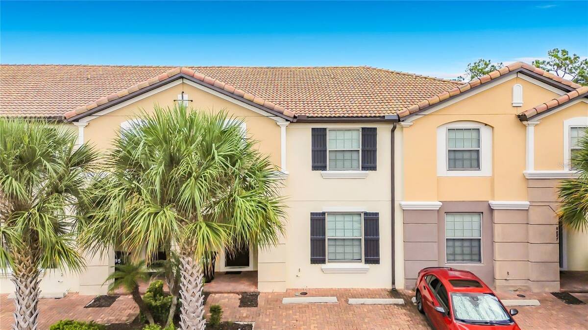 8891 Geneve Court, Kissimmee, FL 34747