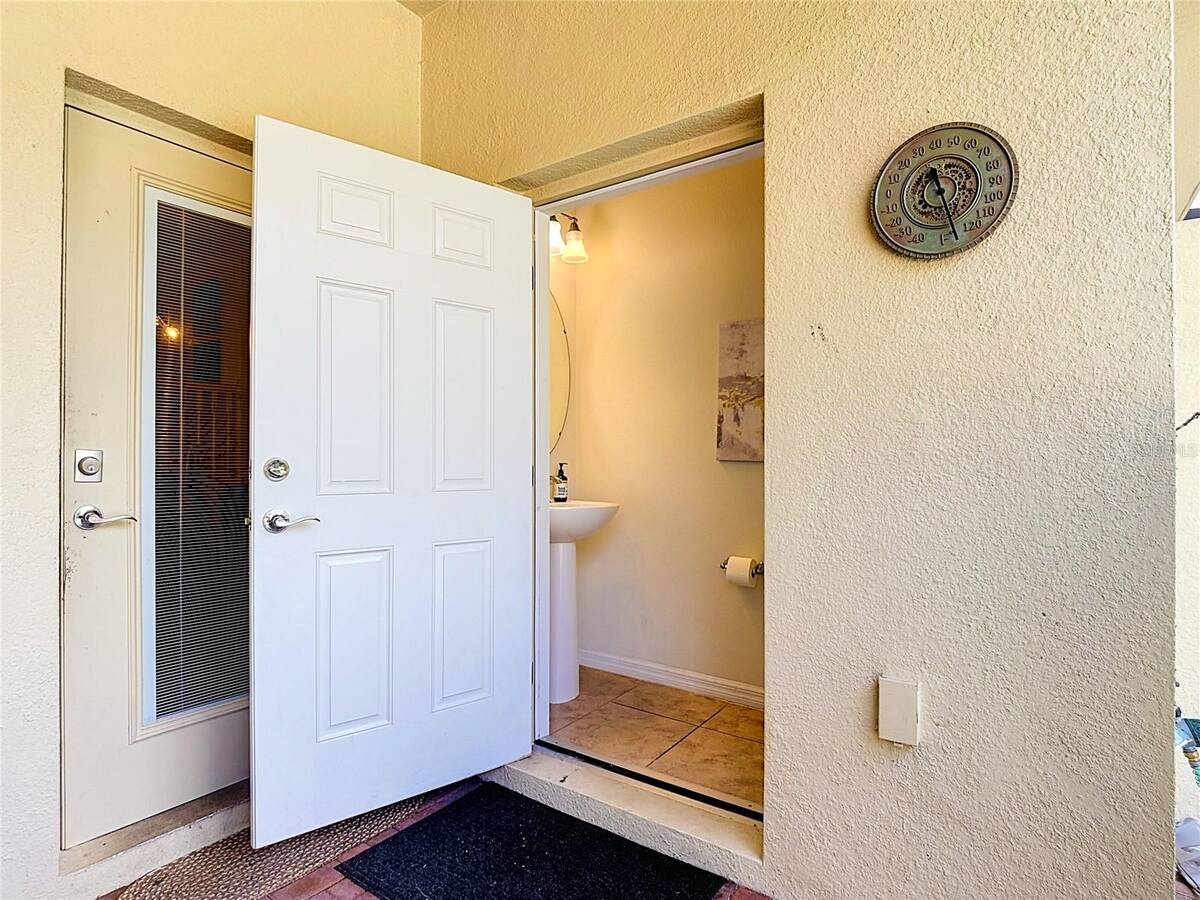 8891 Geneve Court, Kissimmee, FL 34747