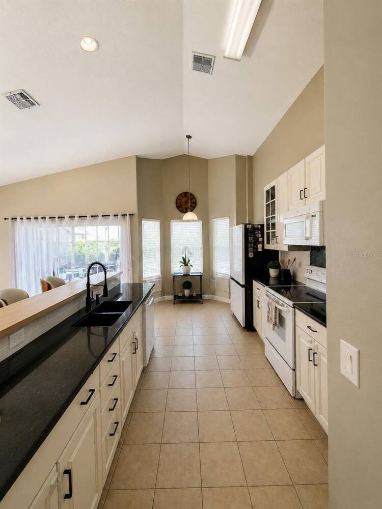 631 Old Bridge Circle, Davenport, FL 33897