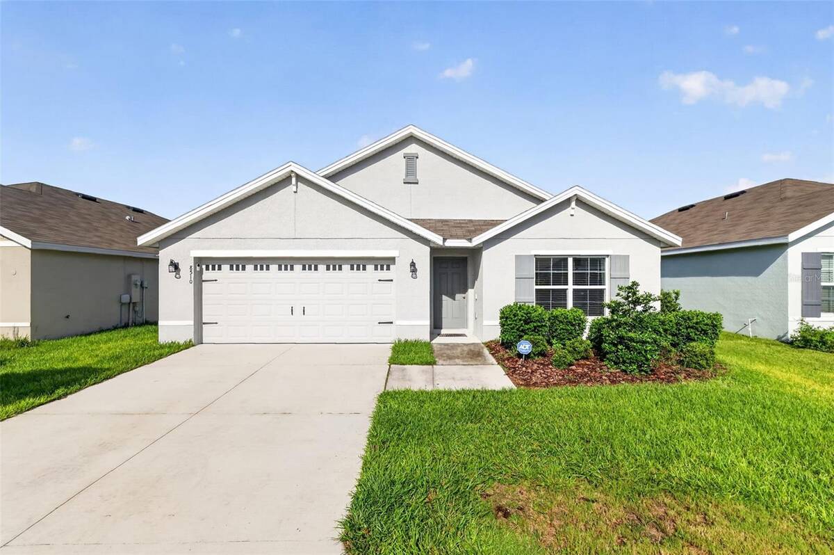 8510 Triumph Circle, Wildwood, FL 34785
