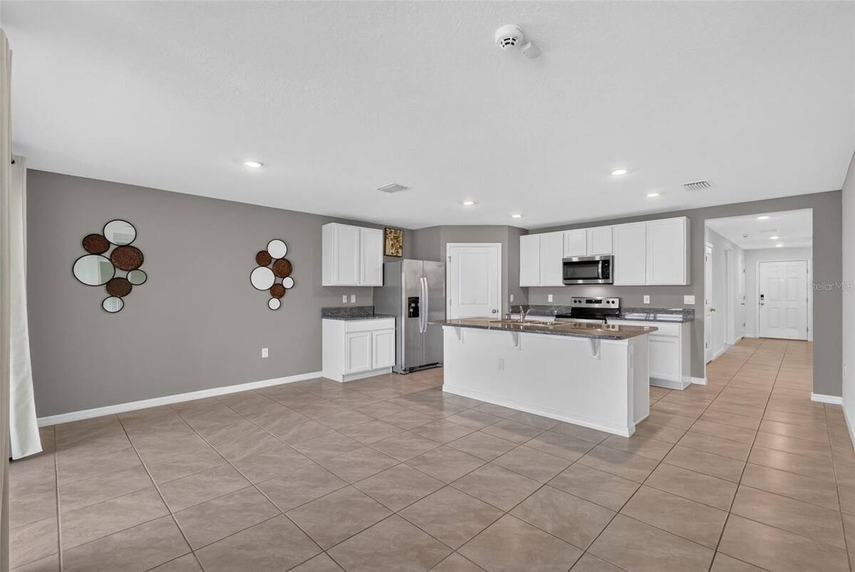 8510 Triumph Circle, Wildwood, FL 34785